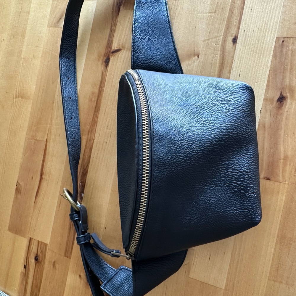 Fanny pack/ crossbody purse